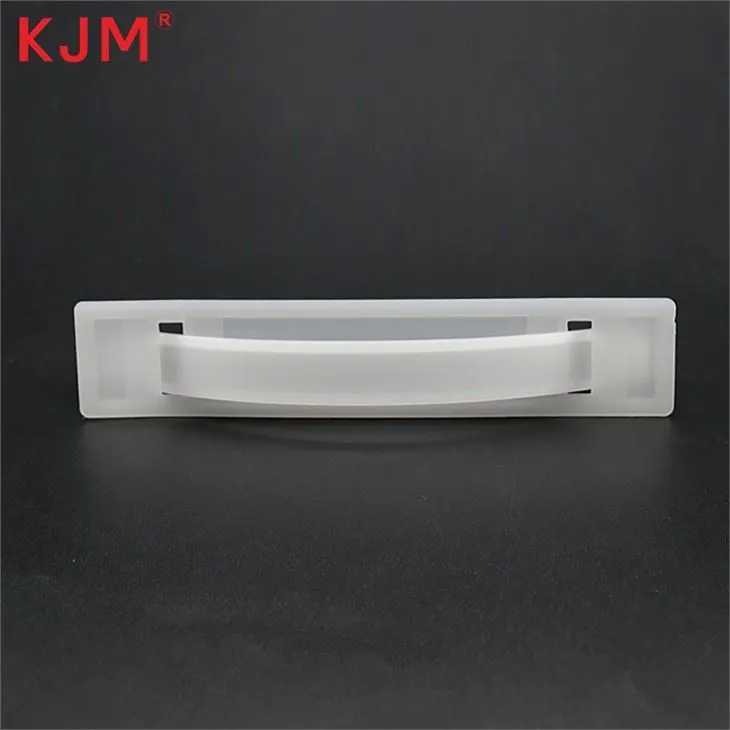 Коробка з пластиковою ручкою